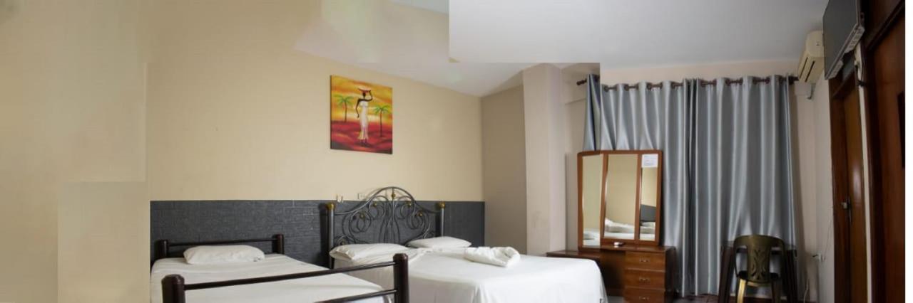 Hostal Ibiza Santa Cruz de La Sierra Dış mekan fotoğraf