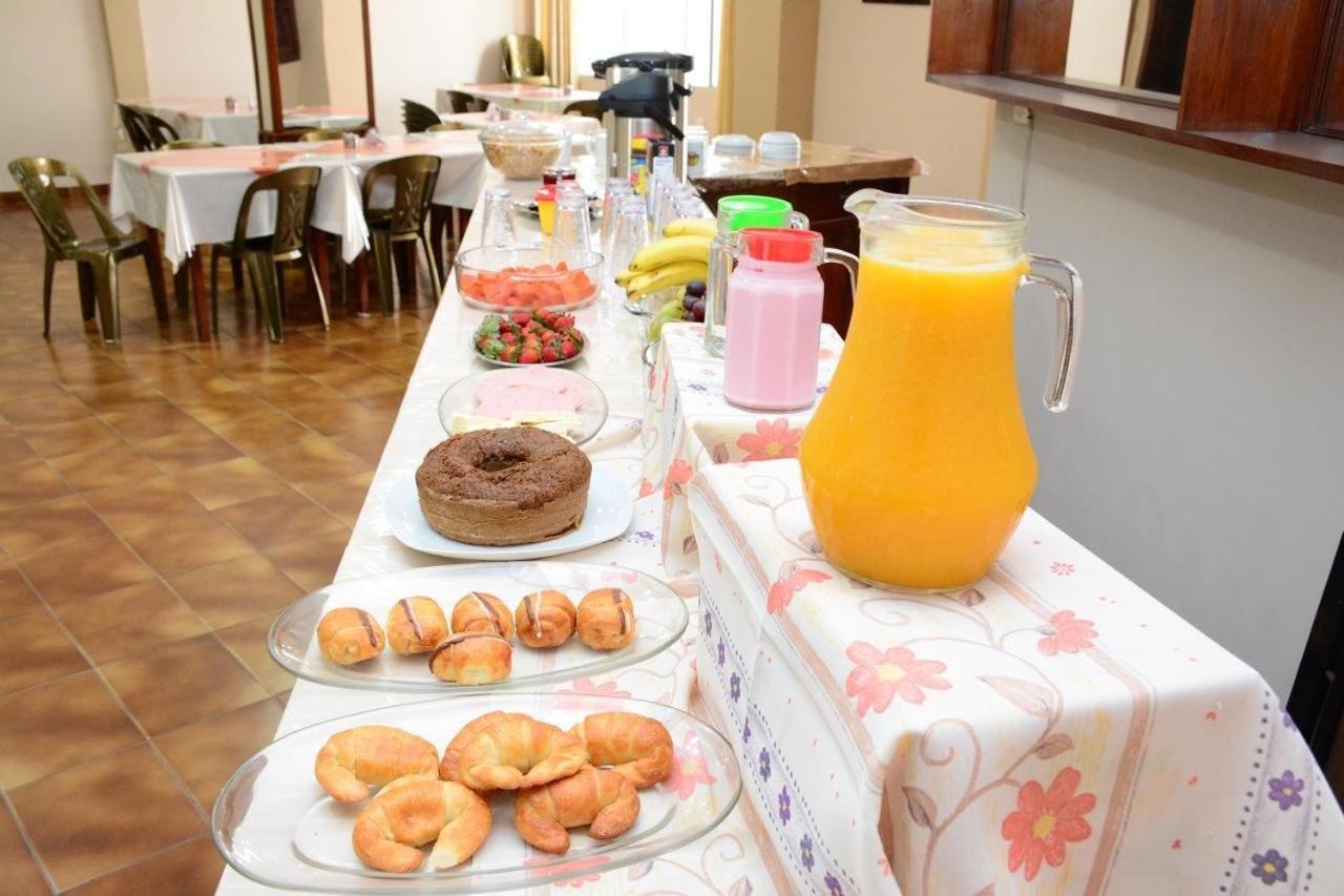 Hostal Ibiza Santa Cruz de La Sierra Dış mekan fotoğraf